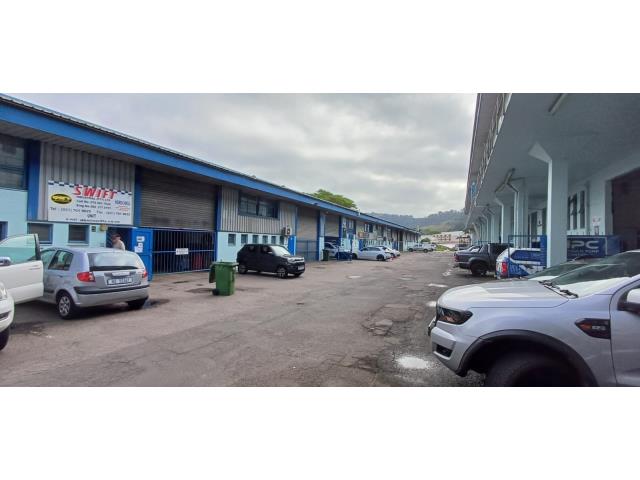 285m² Industrial space for sale in Maxmead