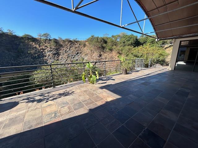 92m² Office space to let in Westville