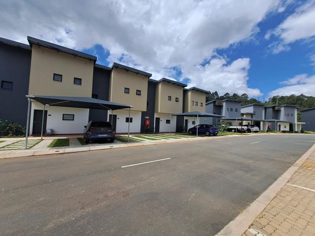 2 Bedroom Townhouse to let in Waterfall