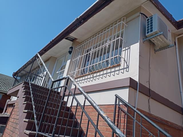 80m² Office space to let in Westville