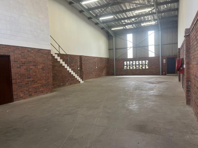 223m² Industrial space to let in Waterfall