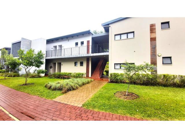 2 Bedroom Apartment for sale in Waterfall