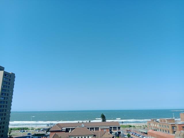 3 Bedroom Flat for sale in South Beach