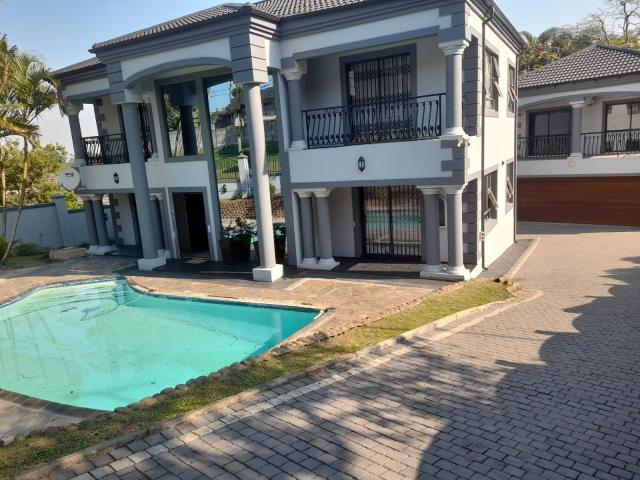5 Bedroom House for sale in Yellowwood Park