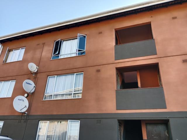 3 Bedroom Flat for sale in Austerville