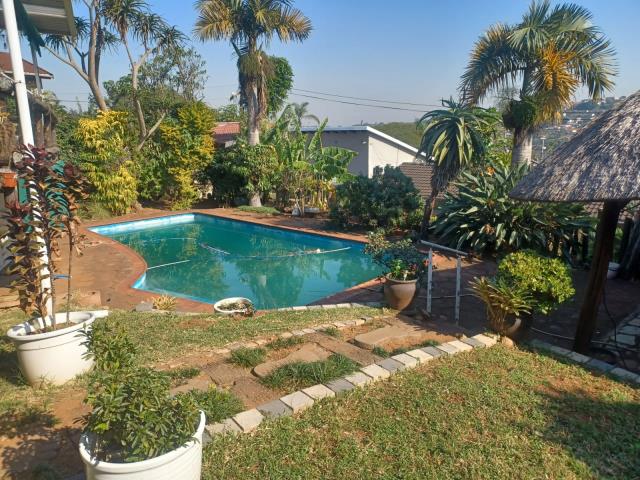 3 Bedroom House for sale in Bluff