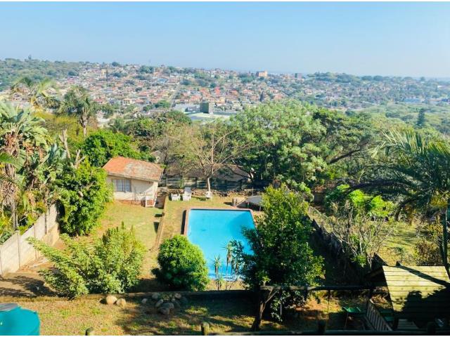 3 Bedroom House for sale in Bluff