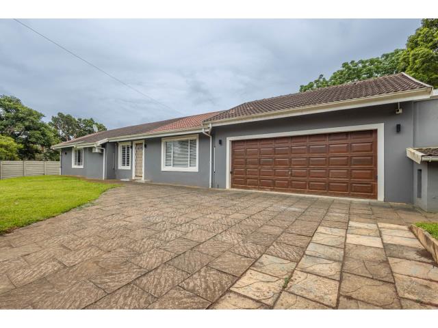 3 Bedroom House for sale in Waterfall