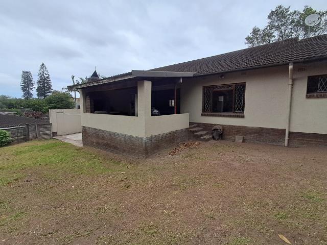 4 Bedroom House for sale in Yellowwood Park