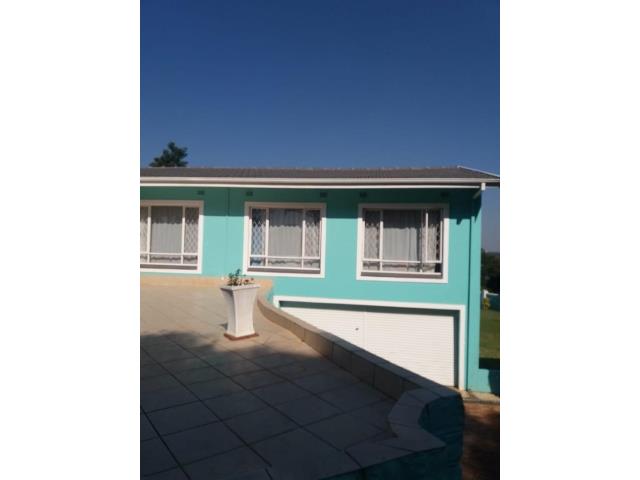 4 Bedroom House to let in Forest Hills