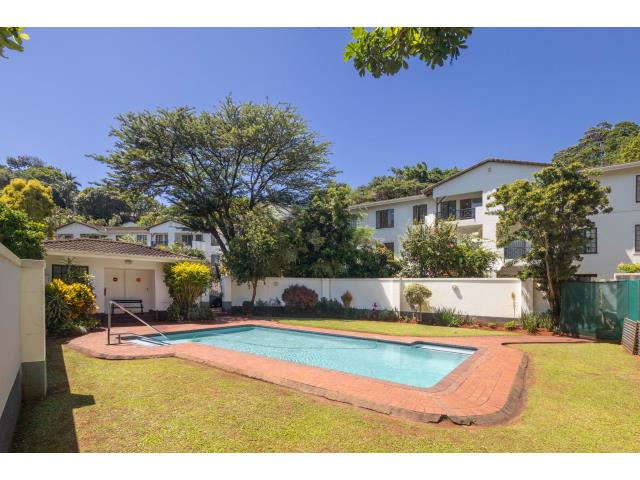 3 Bedroom Apartment for sale in Manor Gardens