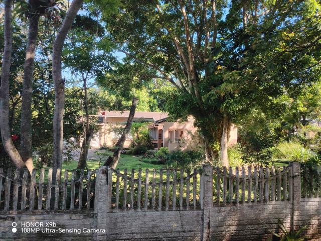 3 Bedroom House for sale in Yellowwood Park