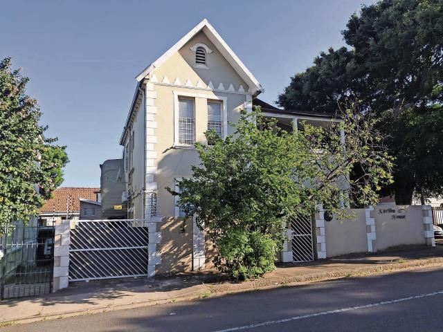 3 Bedroom Apartment for sale in Windermere