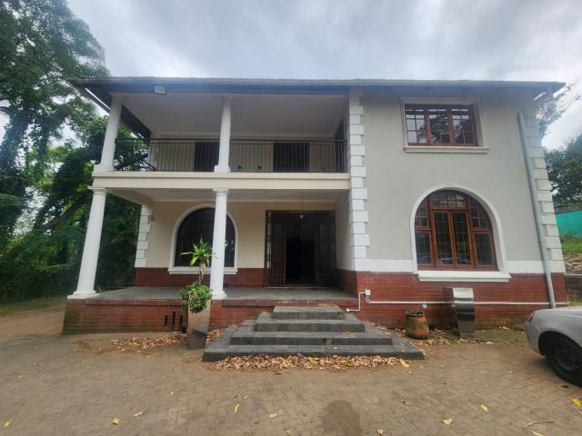 4 Bedroom House for sale in Moseley Park