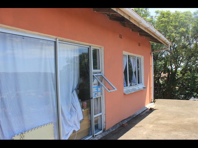 4 Bedroom House for sale in Bluff