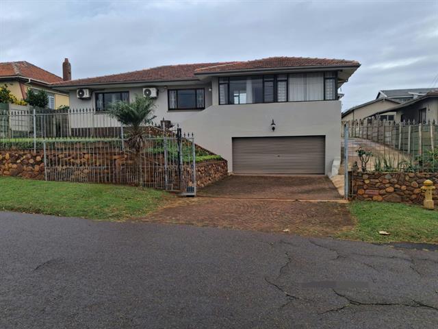 3 Bedroom House for sale in Bluff