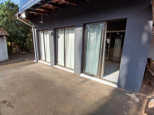 28m² Office space to let in Waterfall