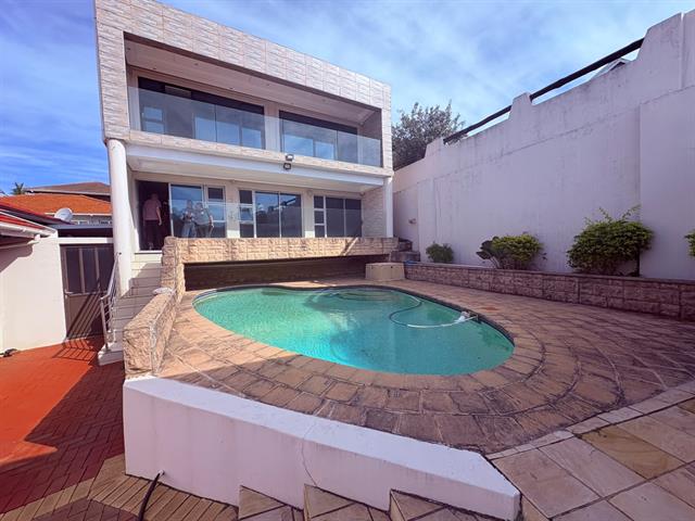 3 Bedroom House for sale in Bluff
