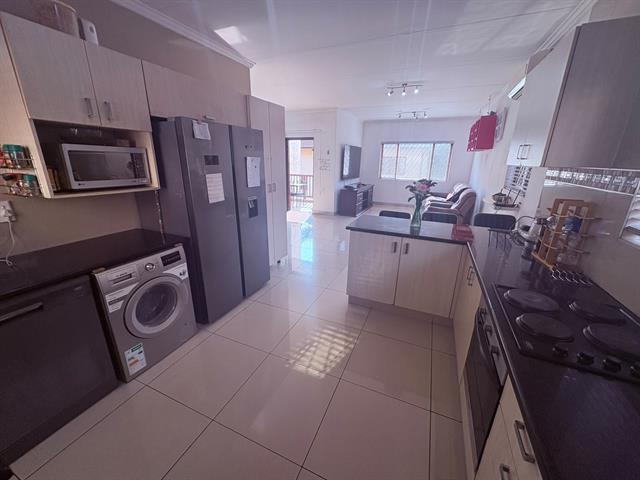 3 Bedroom Simplex for sale in Paradise Valley
