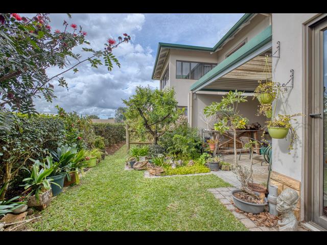 1 Bedroom Apartment for sale in Hillcrest Park