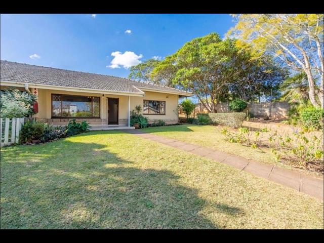 2 Bedroom Simplex for sale in Waterfall