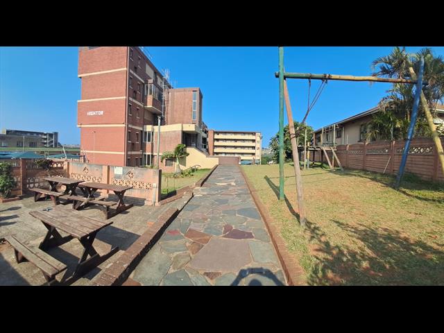 2 Bedroom Flat for sale in Bluff