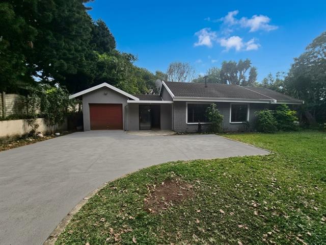 4 Bedroom House for sale in Waterfall