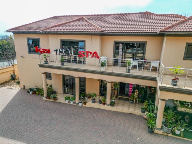 10 Bedroom House for sale in Fourways