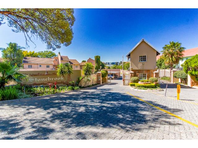 2 Bedroom House for sale in Paulshof