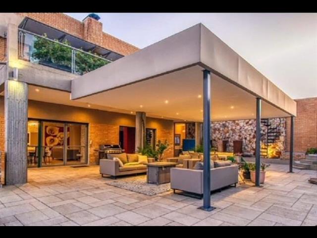 4 Bedroom House for sale in Morningside