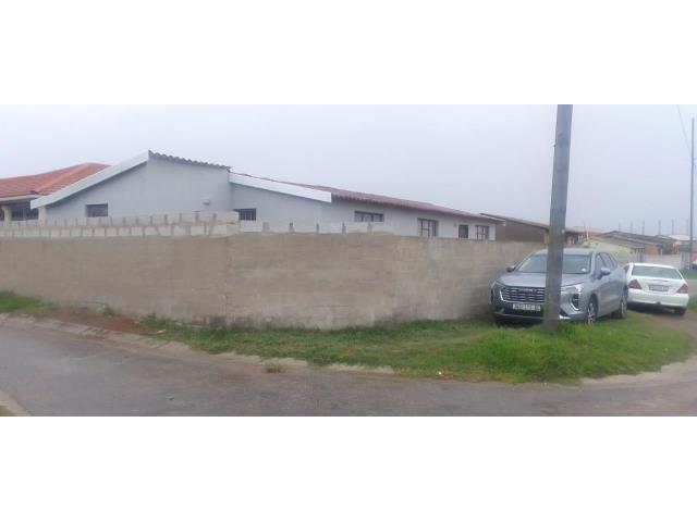 3 Bedroom House for sale in Kwazakhele