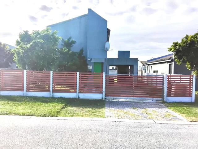 3 Bedroom House for sale in Fourleaf Estate