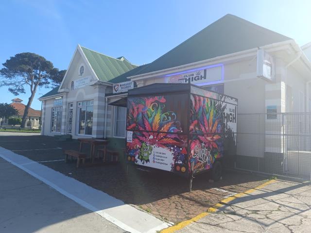 800m² Commercial space for sale in Mill Park