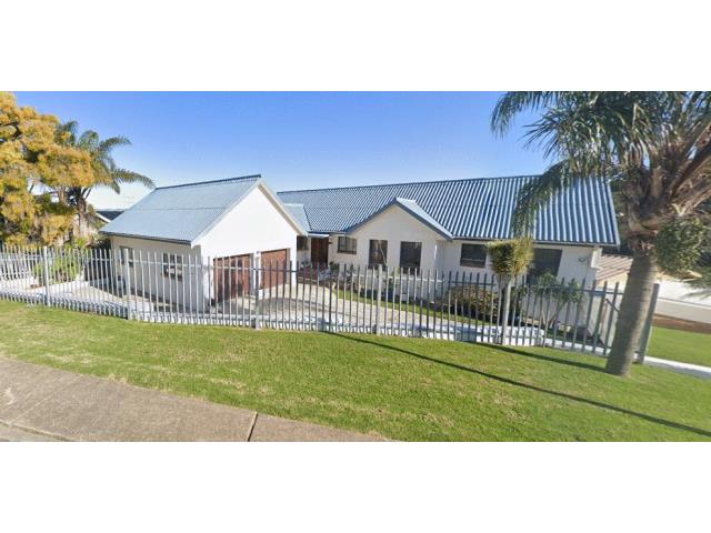 4 Bedroom House for sale in Fairbridge Heights