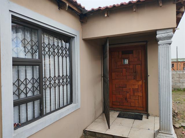 3 Bedroom House for sale in Kwazakhele
