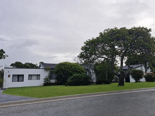 4 Bedroom House for sale in Fernglen