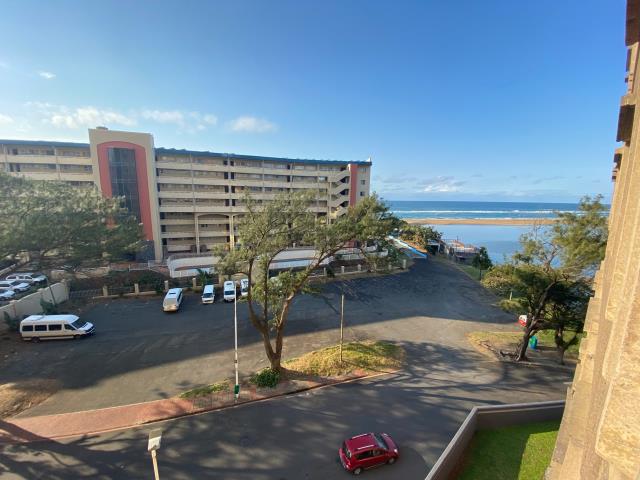 2.5 Bedroom Apartment for sale in Amanzimtoti