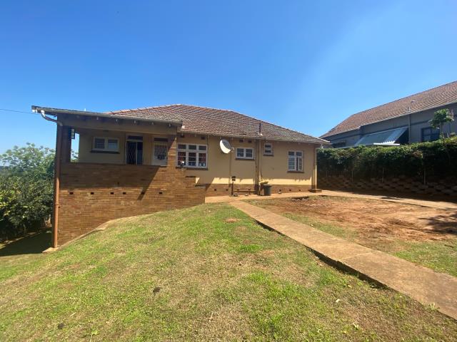 3 Bedroom House for sale in Sea View