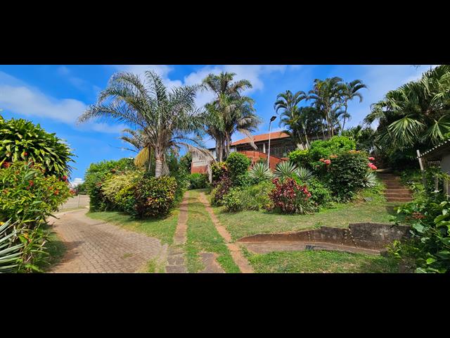 4 Bedroom House for sale in Umkomaas