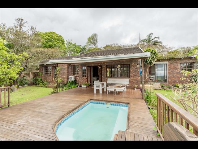 4 Bedroom House for sale in Waterfall