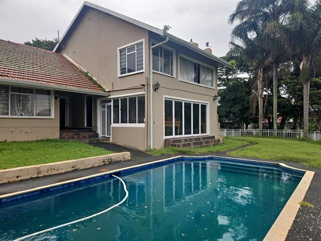 4 Bedroom House for sale in Amanzimtoti