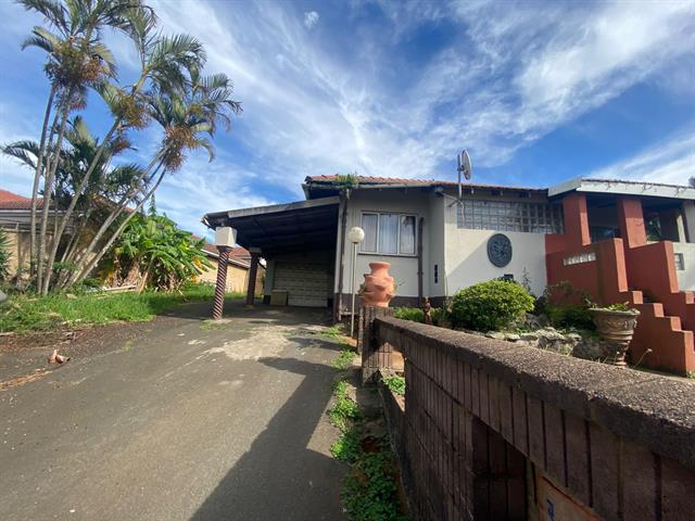 3 Bedroom House for sale in Bluff