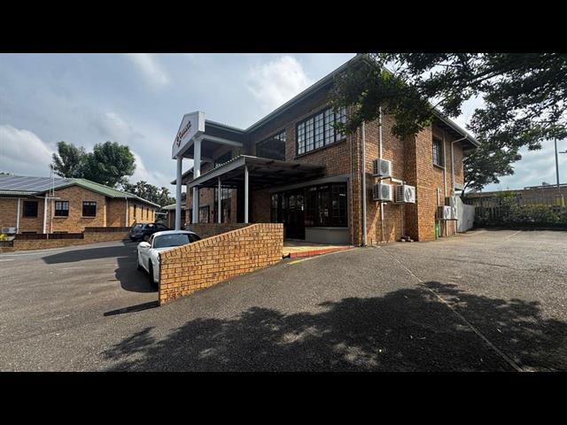  to let in Hillcrest Central