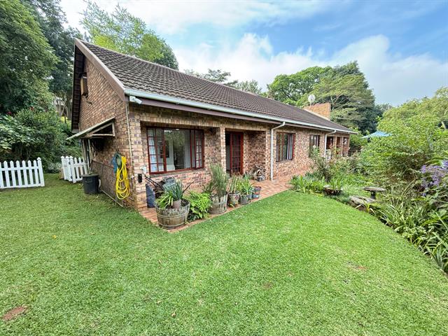 4 Bedroom House for sale in Kloof