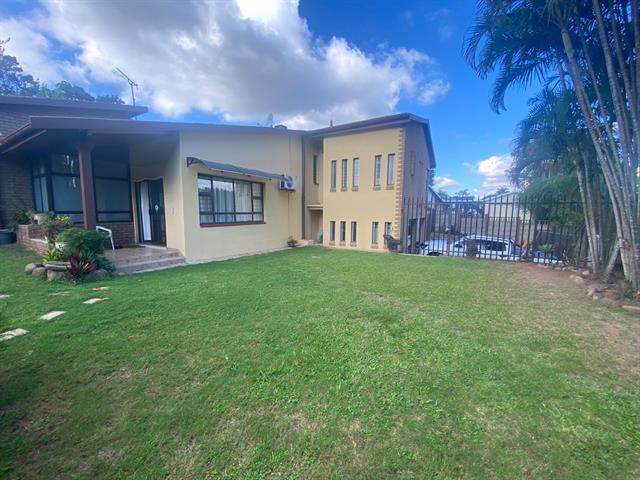3 Bedroom House for sale in Yellowwood Park