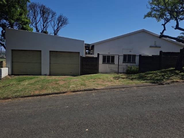 3 Bedroom House for sale in Bluff
