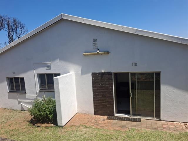3 Bedroom House for sale in Bluff
