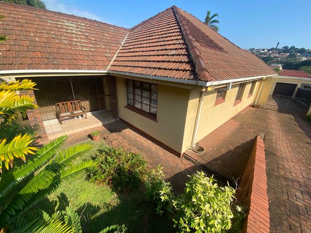 3 Bedroom House for sale in Bluff