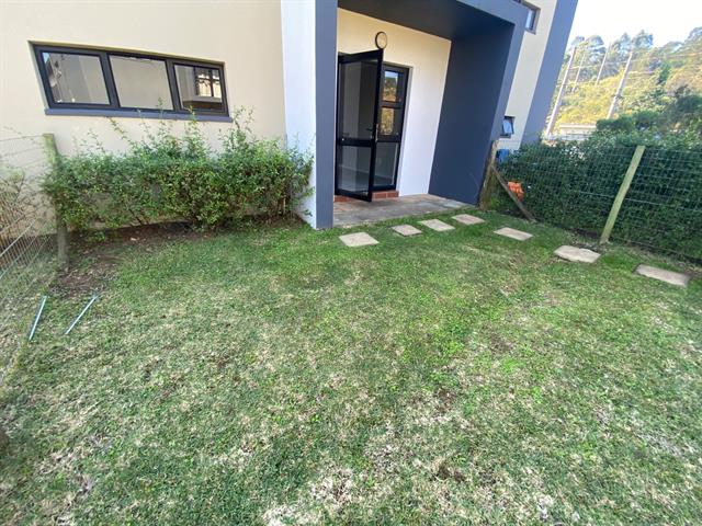 2 Bedroom Apartment for sale in Waterfall
