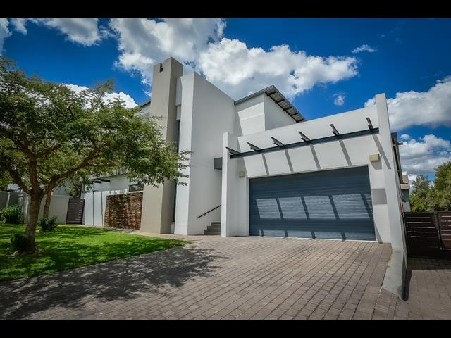 3 Bedroom House for sale in Midstream Hill Estate